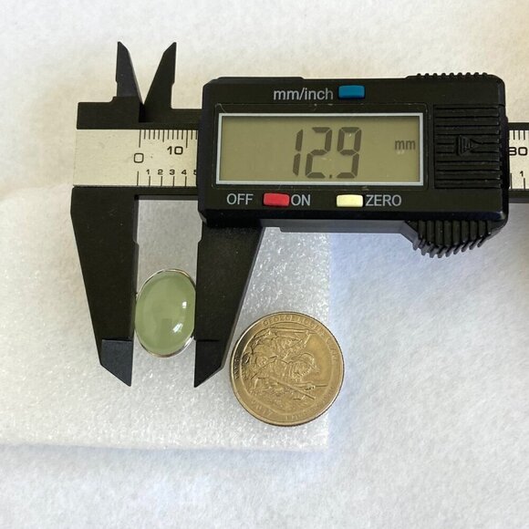 Sterling Silver 925 Oval Bezel Set Green Chalcedony Quartz Leaf Ring Sz 8.5 - Picture 16 of 16